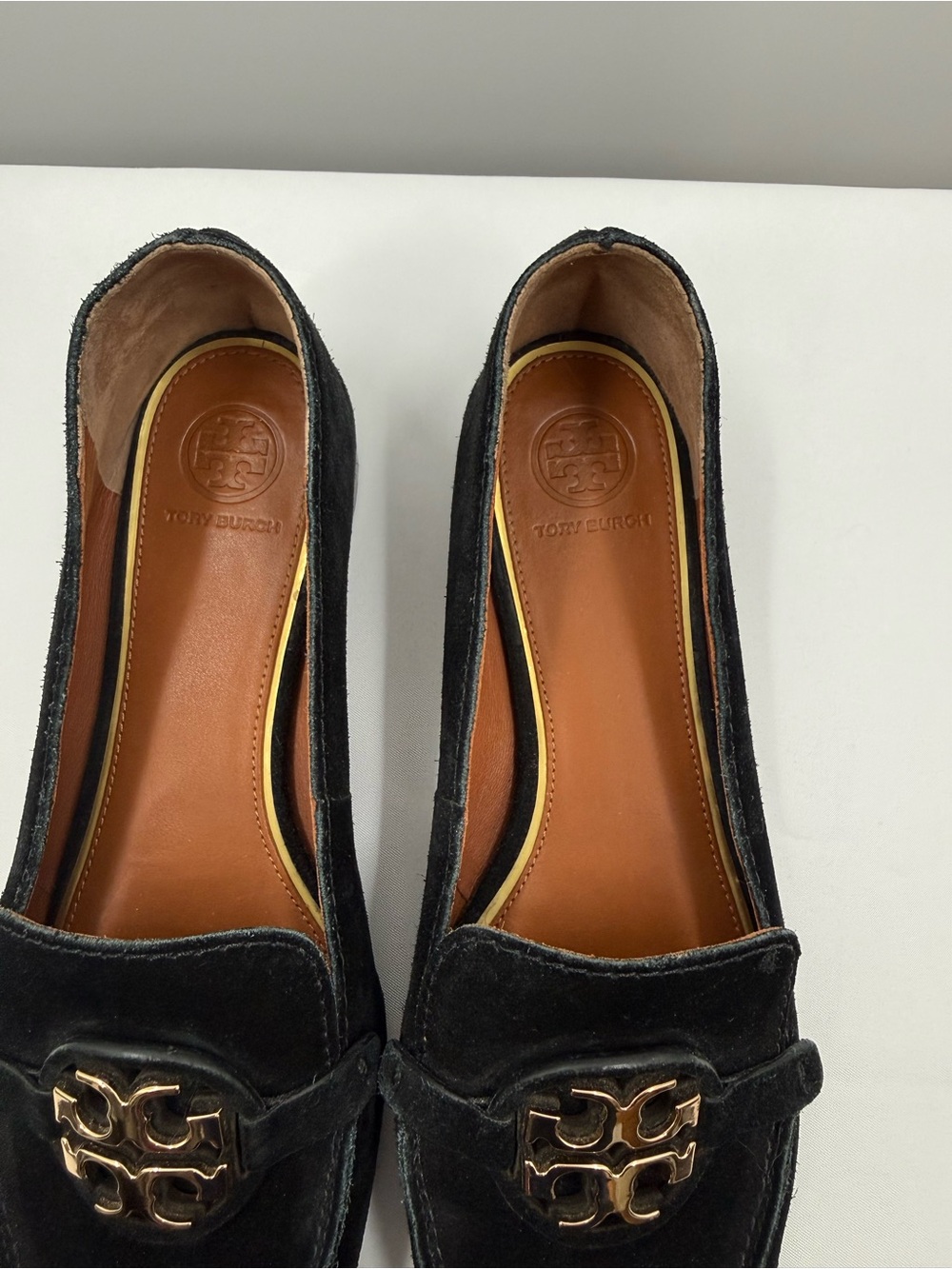 Tory Burch Metal Miller Black Suede Loafers Gold Medallion Logo Size 7.5 - Picture 3 of 8